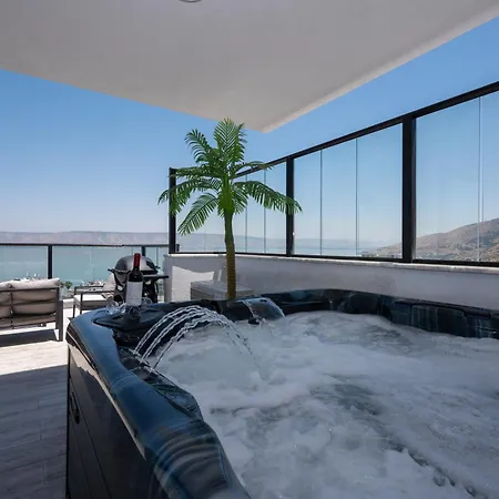 Levication Paratroopers Premium Penthouses & Apartments With Lake View Tiberias Exterior photo