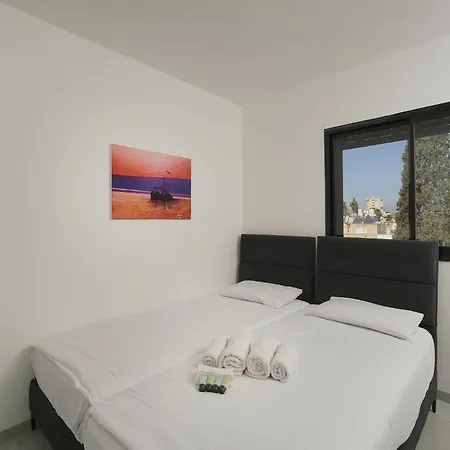 Levication Paratroopers Premium Penthouses & Apartments With Lake View Tiberias Exterior photo