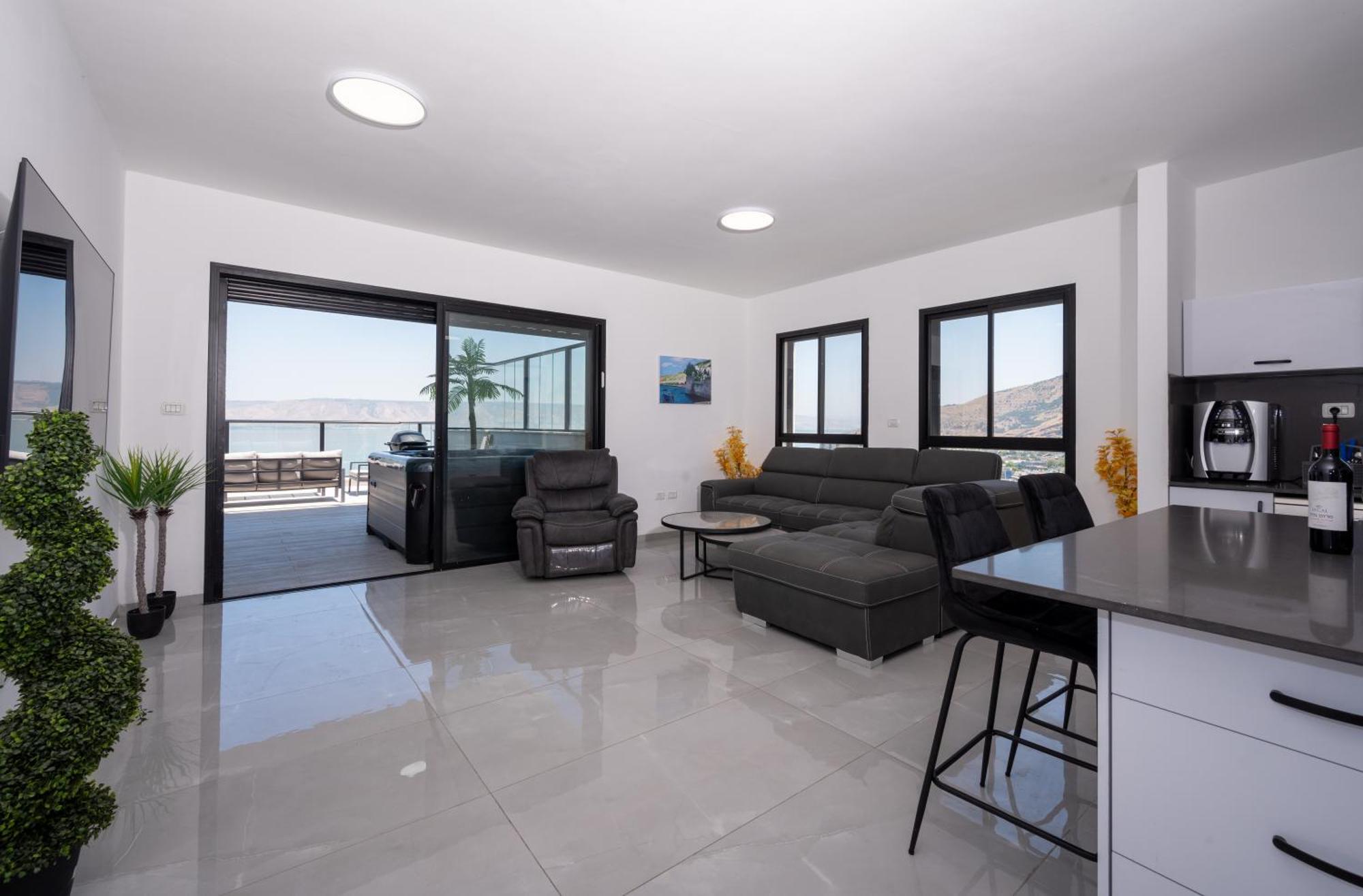 Levication Paratroopers Premium Penthouses & With View Apartment