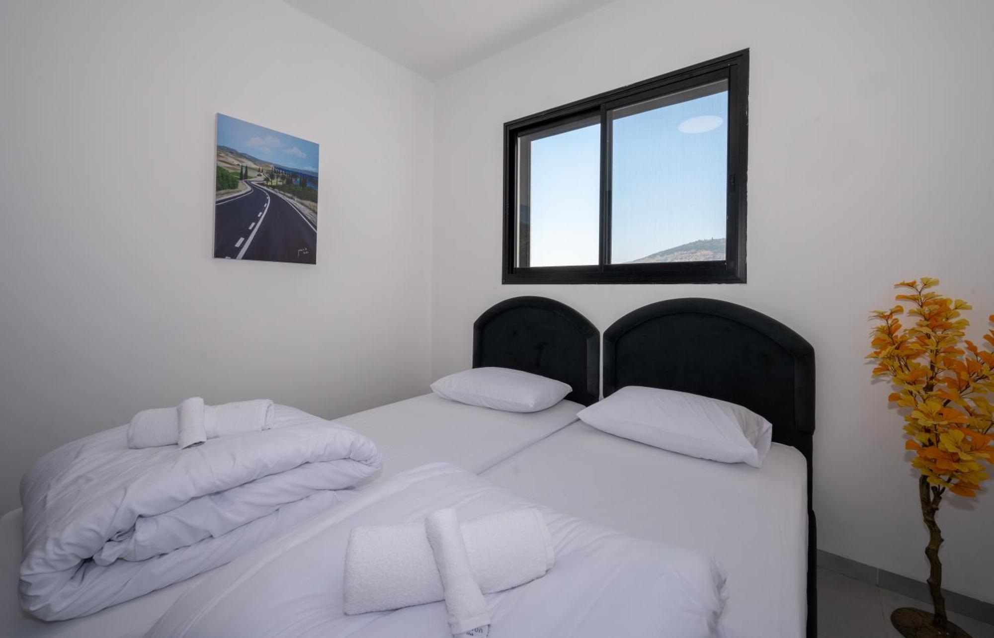 Levication Paratroopers Premium Penthouses & With View Apartment *
