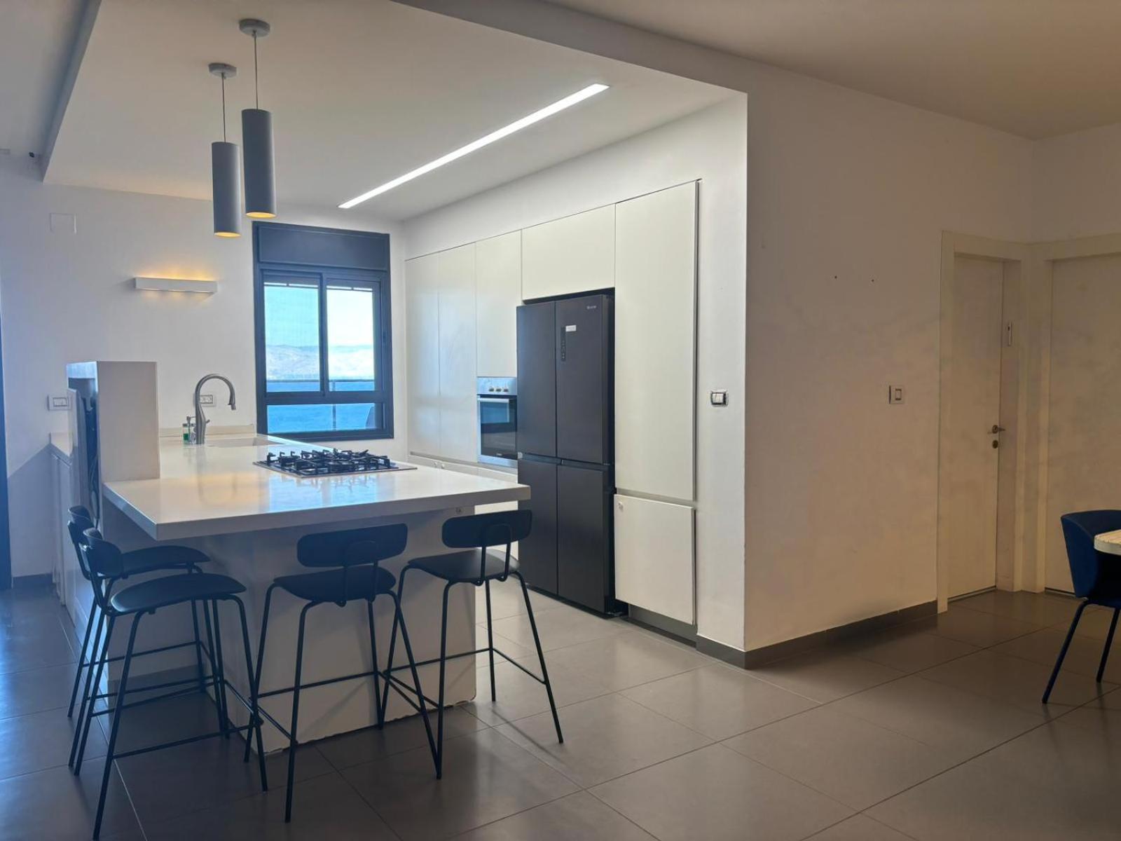 Levication Paratroopers Premium Penthouses & With View *