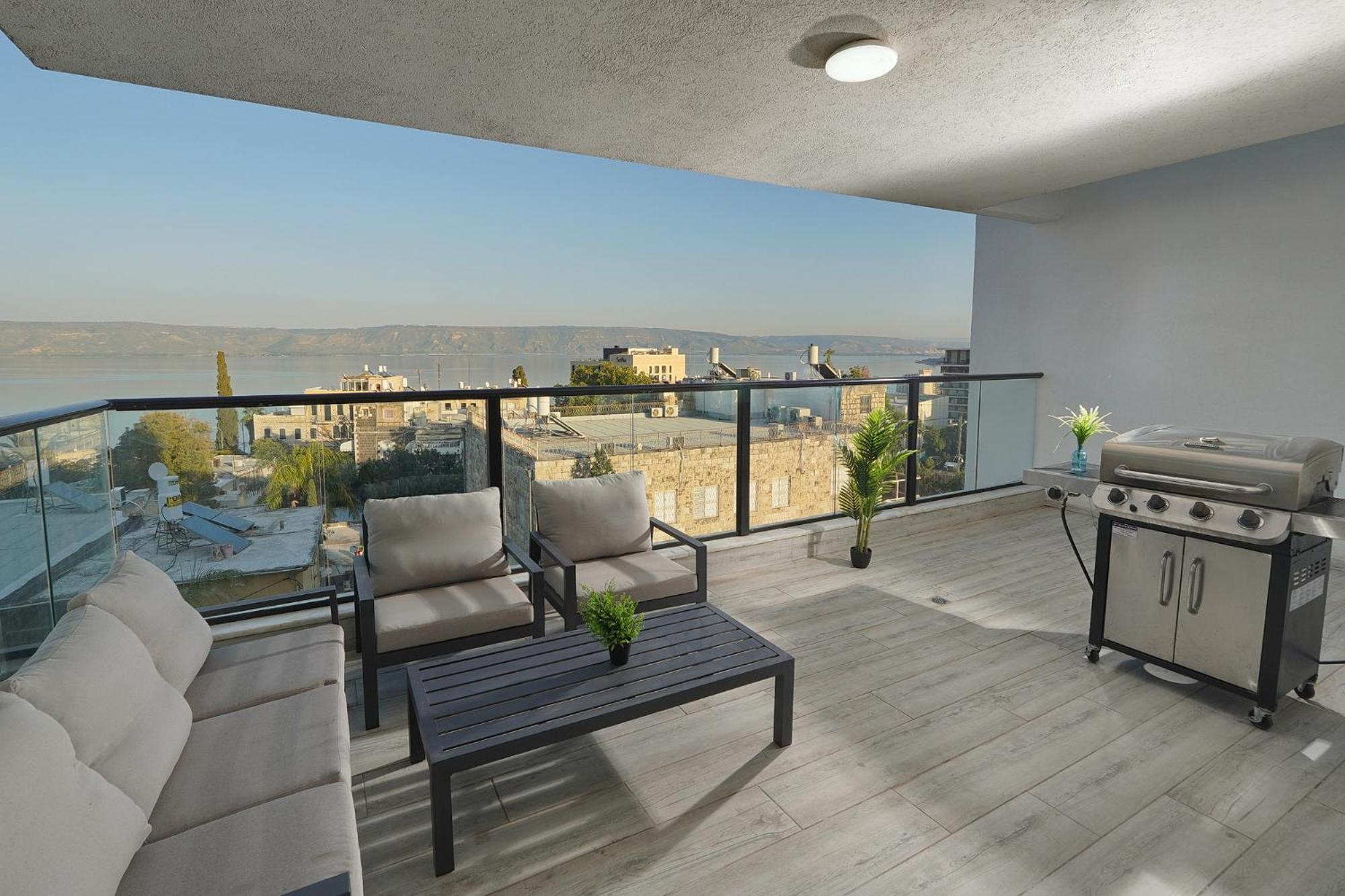 Levication Paratroopers Premium Penthouses & With View Tiberias