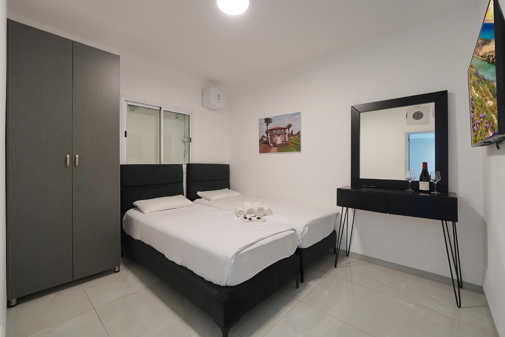 Levication Paratroopers Premium Penthouses & With View Apartment