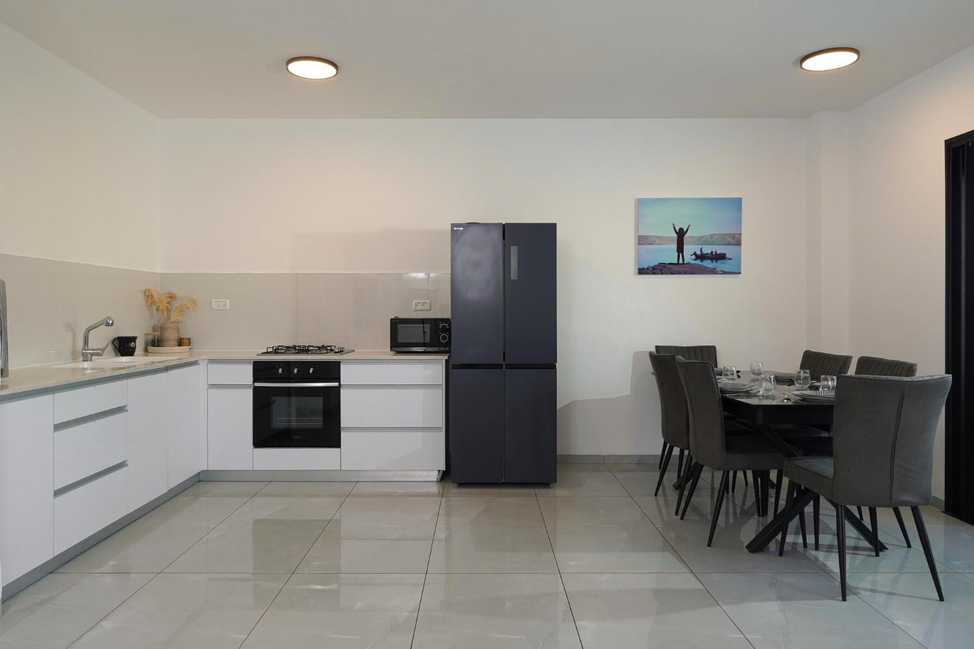 Levication Paratroopers Premium Penthouses & With View